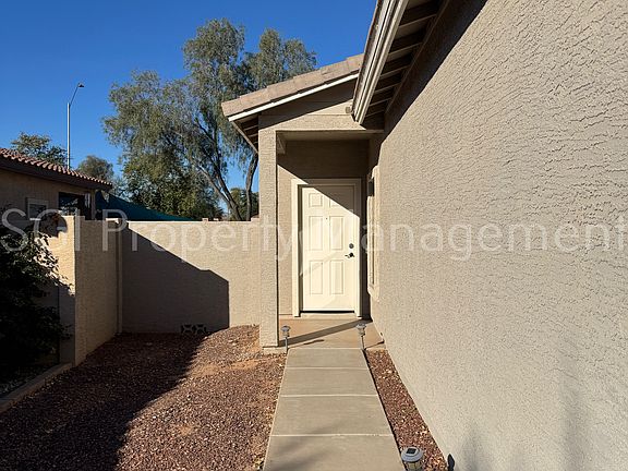 2nd image of 14896 N 138th Ln