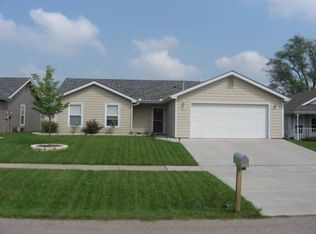 757 Hickory St, Lawrence, KS 66044