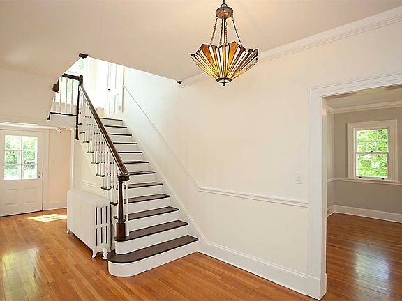 3rd image of 191 Park Hill Ave