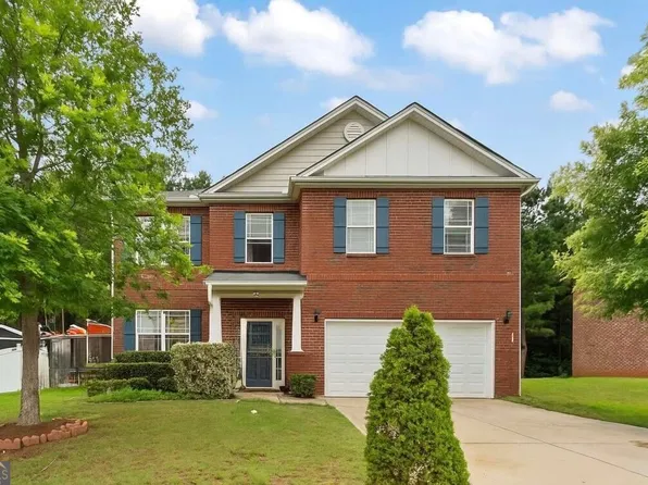 12148 Flannery Ln, Hampton, GA 30228