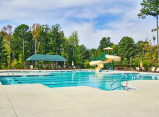 6040 Mentmore Pl, Cary, NC 27519