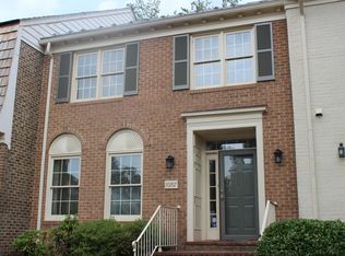 10767 Brewer House Rd, Rockville, MD 20852