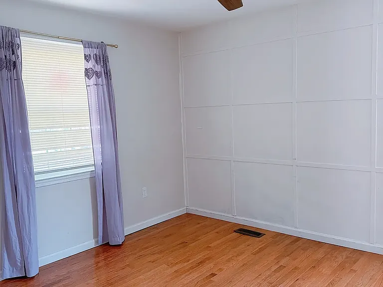 4360 Greenberry Ln — Photo 10
