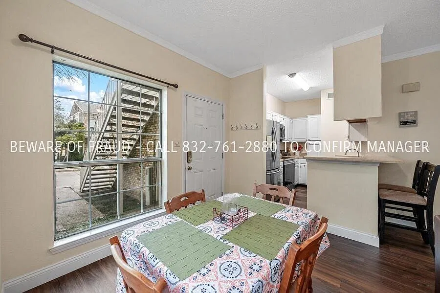 7151 Gaston Ave — Photo 4