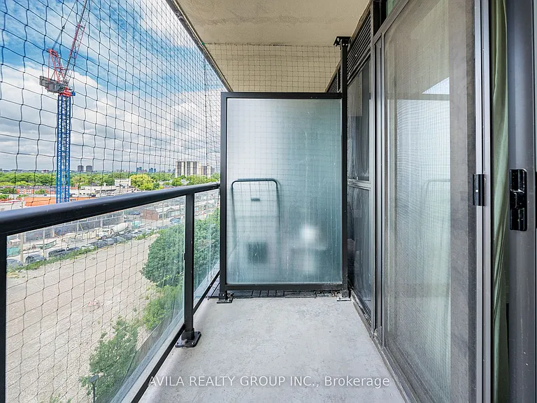 8 Trent Ave #704 — Photo 29
