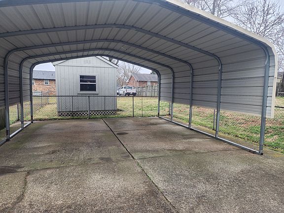 4th image of 205 Delvin Dr
