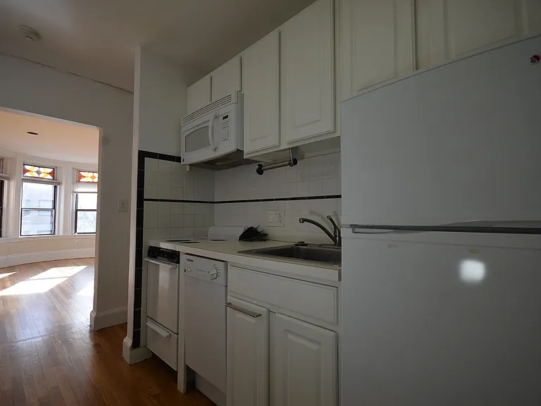 45 Westland Ave #13 — Photo 9