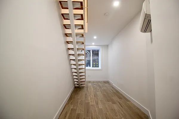 Rented by Hagstrom Management Inc | media 71