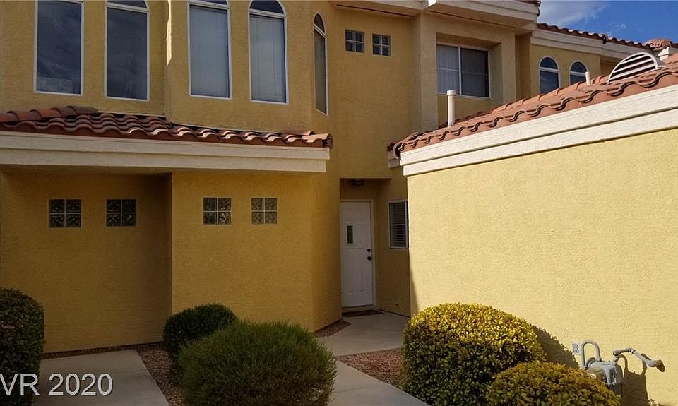 1st image of 9262 Casa Christina Ln #0