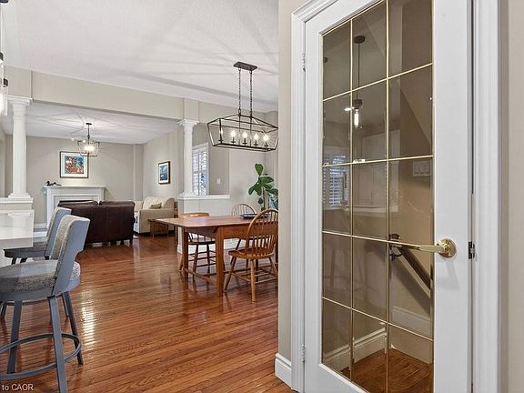 5th image of 100 Beddoe Dr #101