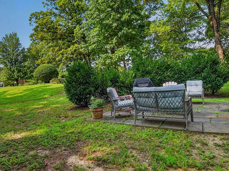 3458 Martha Custis Dr — Photo 15