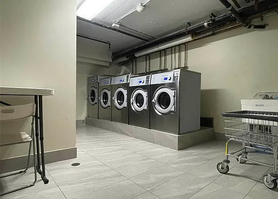 Rented by E Realty International Corp | media 27