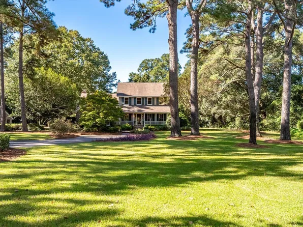 989 Three Trees Rd, Charleston, SC 29412