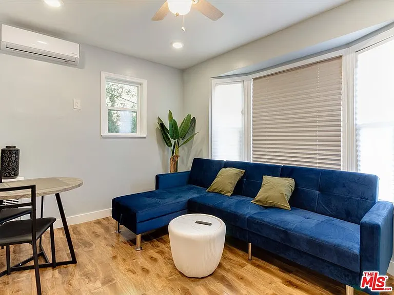 11472 Ventura Blvd #B — Photo 9