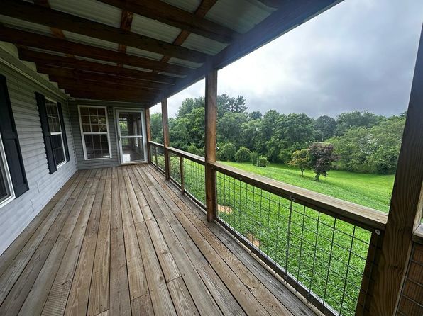 85 Shirleys Ln, Canton, NC