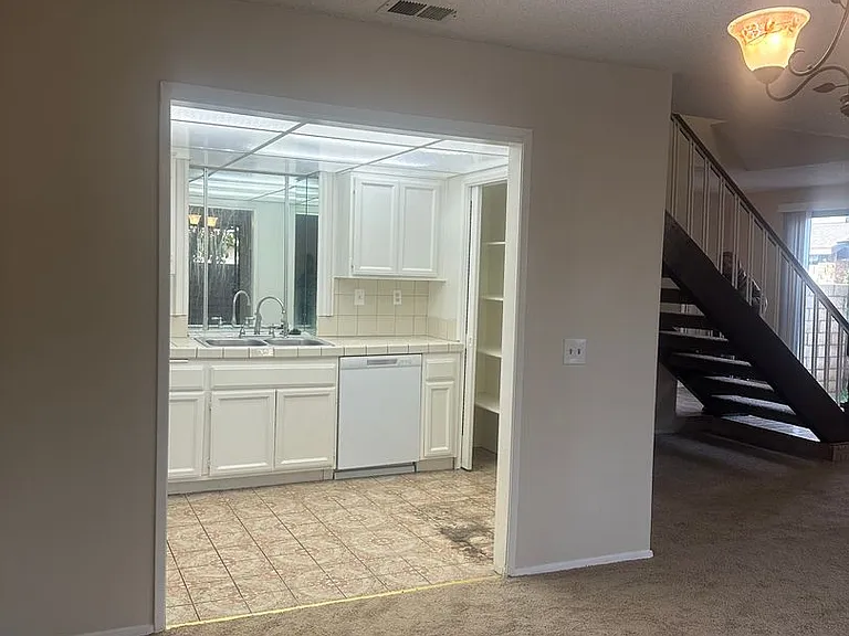 14430 Pickwick Ln — Photo 22