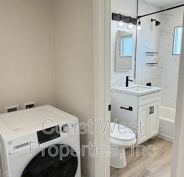 4802 Orchard Ave #6 — Photo 8