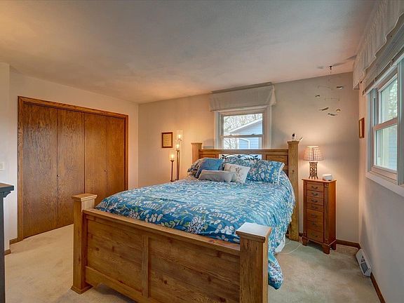 4th image of 5115 N Autumn Ln