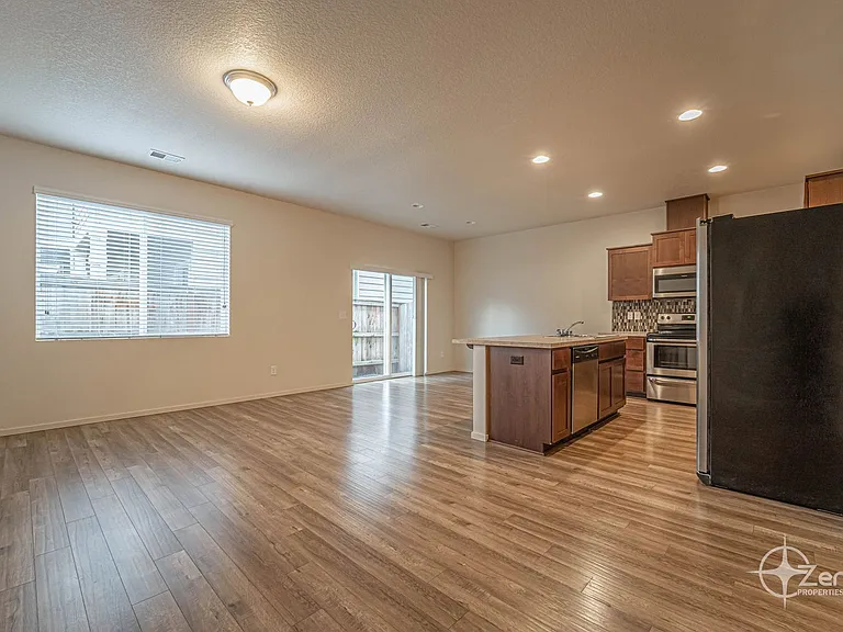 1400 NE 85th Way — Photo 11