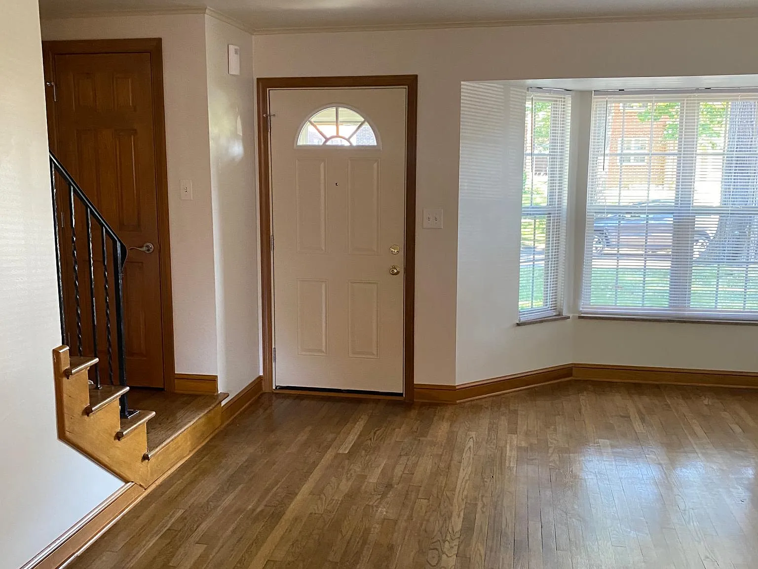 2 bed, 1225 sqft, $1,825 — Photo 3