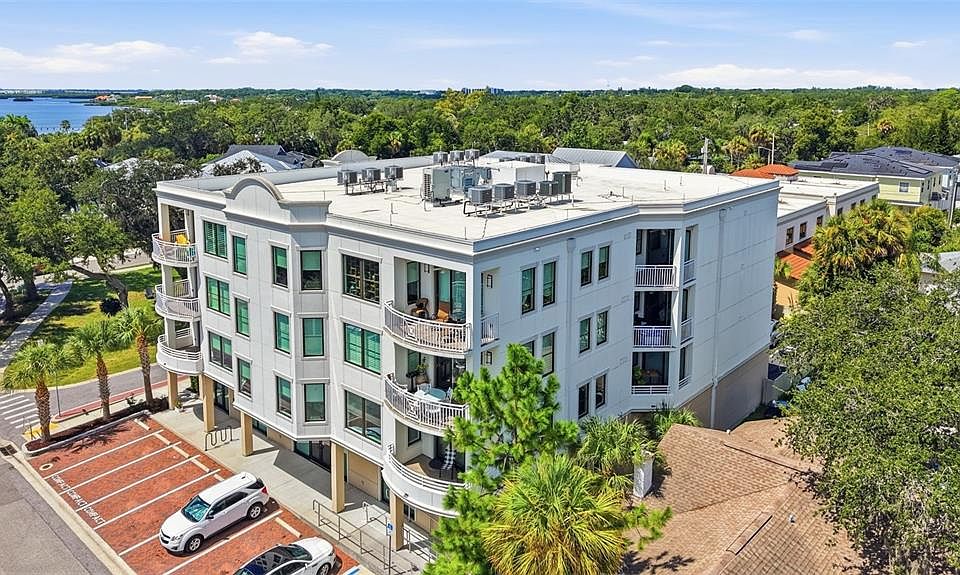 1st image of 231 2ND STREET S #202