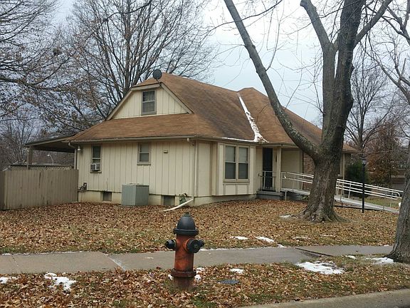 3rd image of 12001 E 54th St