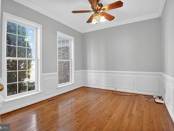 4th image of 8099 Paper Birch Dr