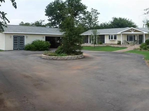 15888 NW Cache Rd, Cache, OK 73527
