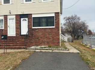 37 Irving St, Carteret, NJ 07008