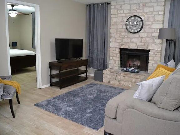 2nd image of 401 Cypress Ln