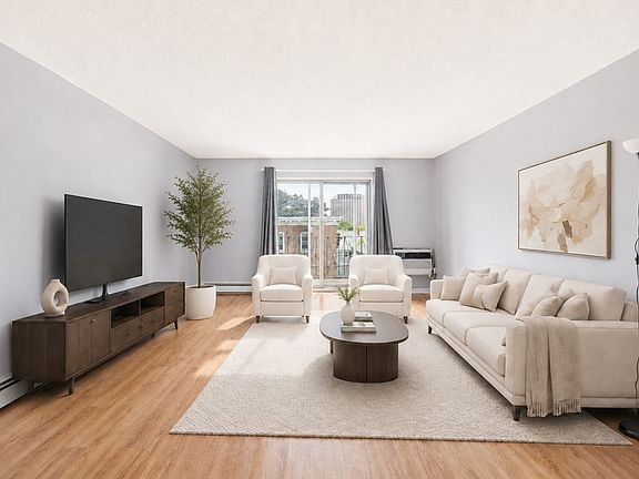 5th image of 26 Waverly St APT 405
