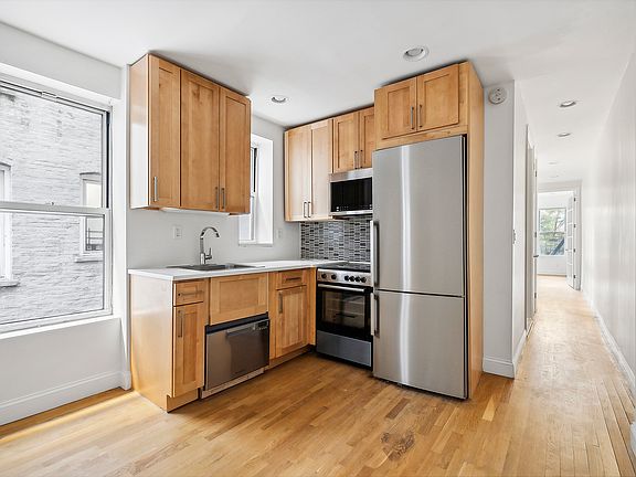 3rd image of 57 W 106th St APT 3C