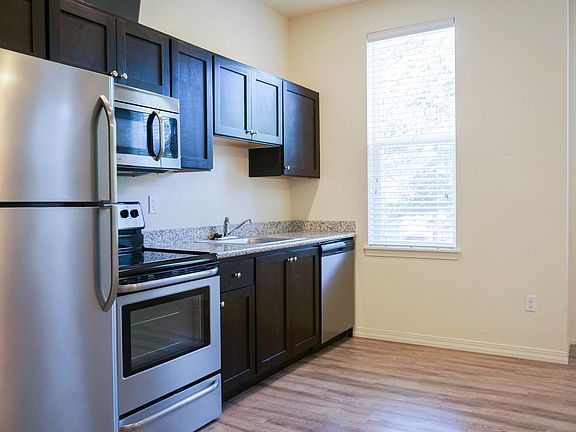 2nd image of 8510 N Ivanhoe St #2-203
