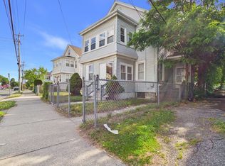 634-636 Dickinson St, Springfield, MA 01108