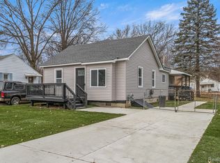 36014 Farragut Ave, Westland, MI 48186