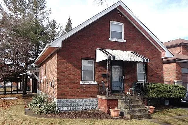 528 Birchmount Rd — Photo 2