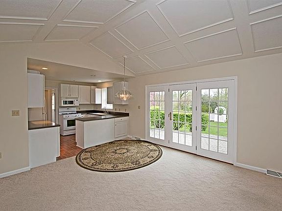 5th image of 5007 Lindermer Ave