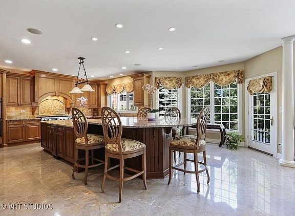 5th image of 143 Los Lagos Dr