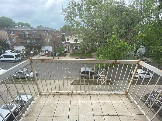 Rented by BUZZ REALTY | media 16