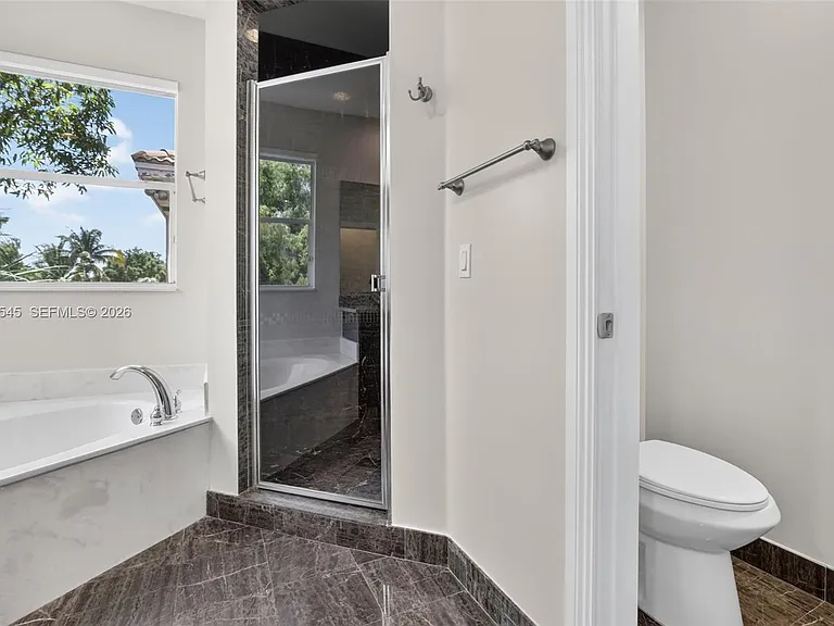 12410 SW 1st St — Photo 32
