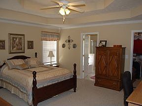 4th image of 7001 Sherri Ct