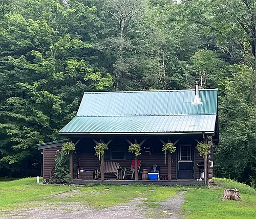 215 Coach Rd Photo 1