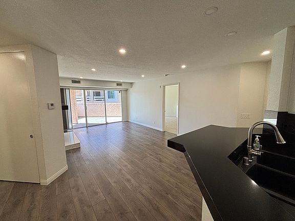 4th image of 7248 Camino Degrazia Unit 296
