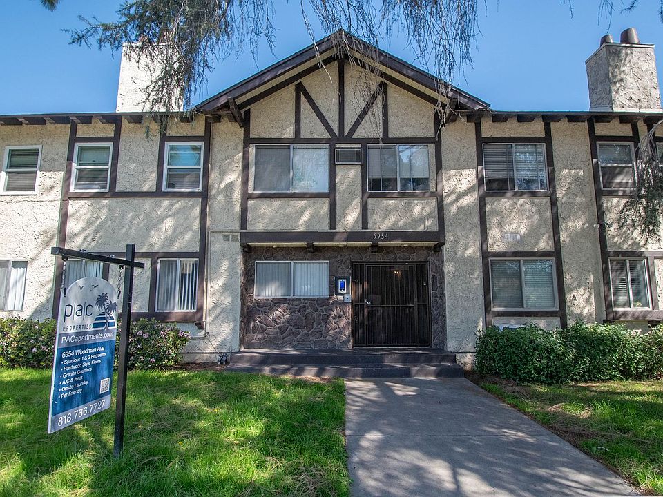 1st image of 6954 Woodman Ave #22