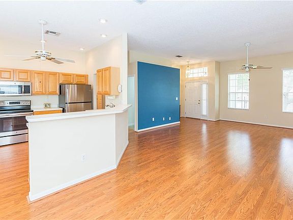 5th image of 4117 Pacifica Dr