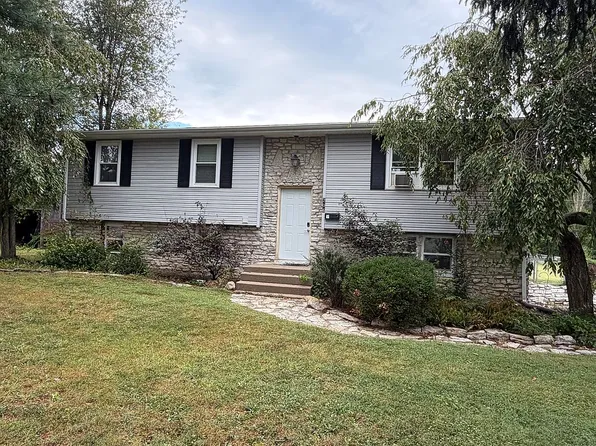 206 North St, Osgood, IN 47037