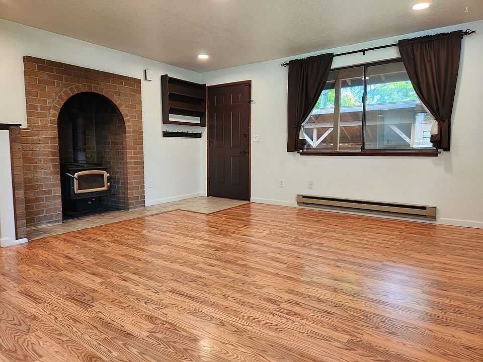 1st image of 9465 Monte Vista Ln NW