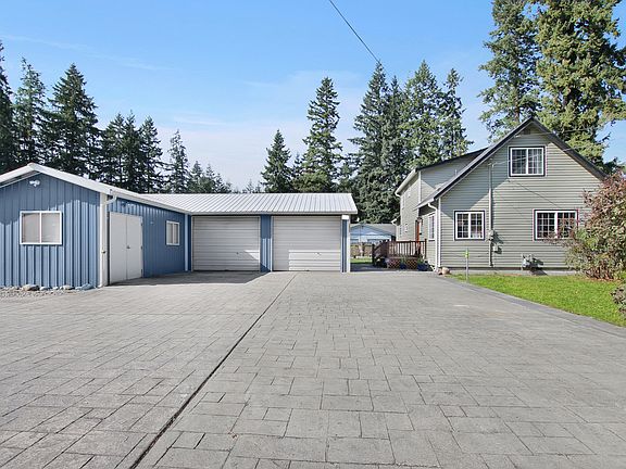 2nd image of 1020 160th St E
