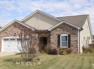 900 Harvest Point Dr, Fuquay Varina, NC 27526