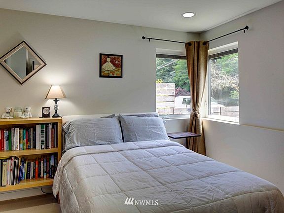 4th image of 140 D W Florentia Street